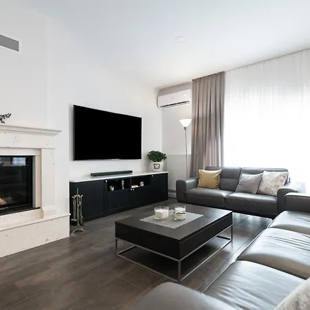 דירה Korina זאדאר