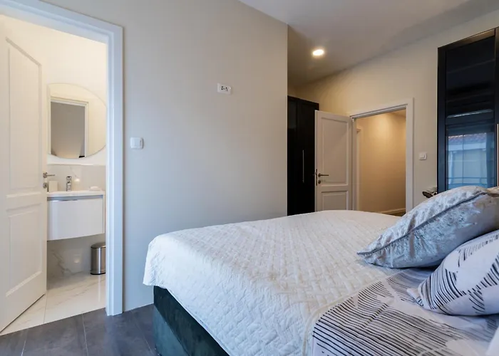 Korina Apartamento *